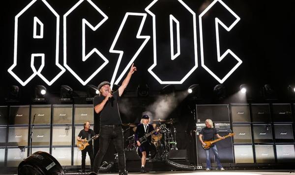 AC/DC 2024巡演泄露——“我不知道这应该是一个秘密”